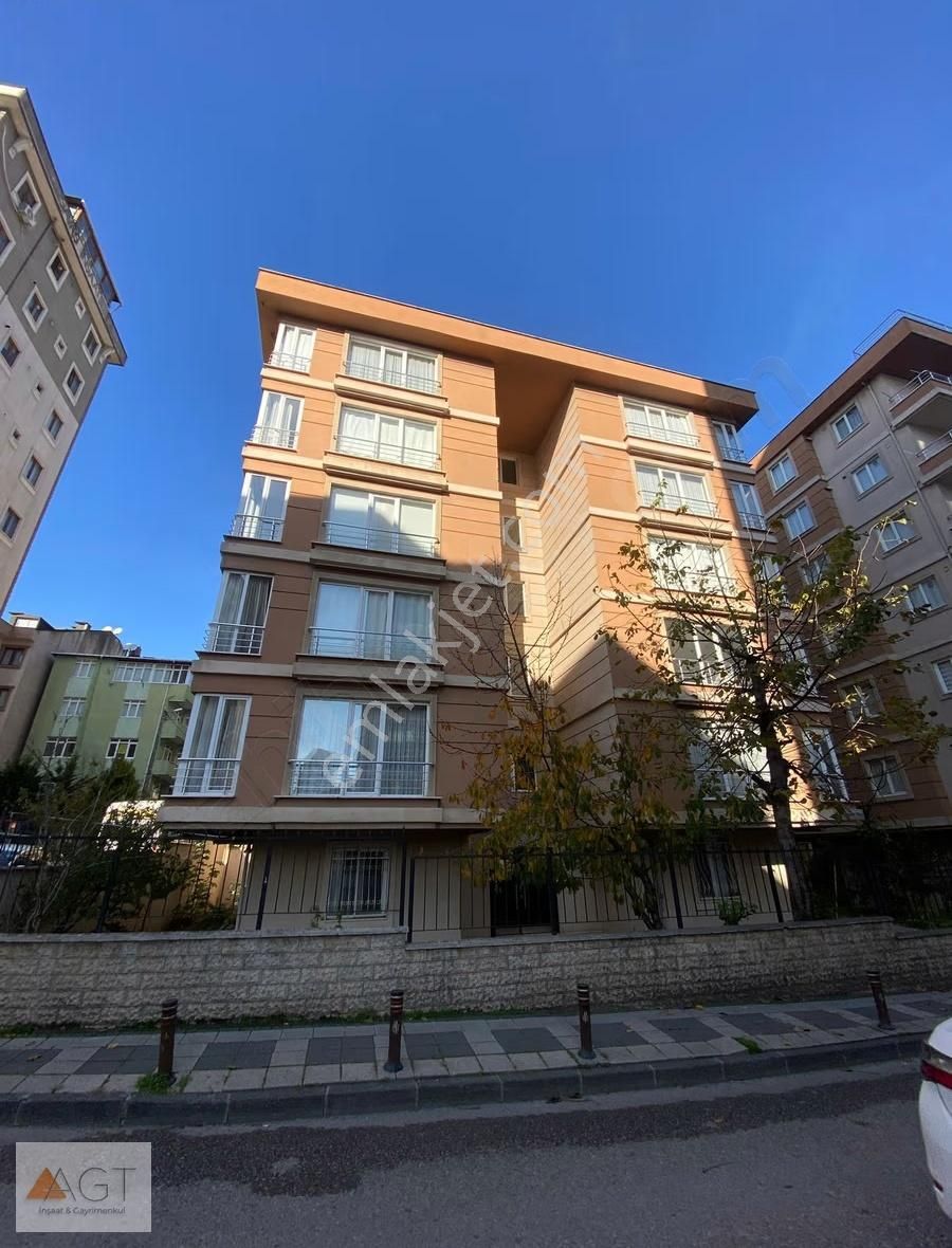 Agt'den Hastane Karşısı Site İçersinde Boş 1+1 70m2 Satılık Konu