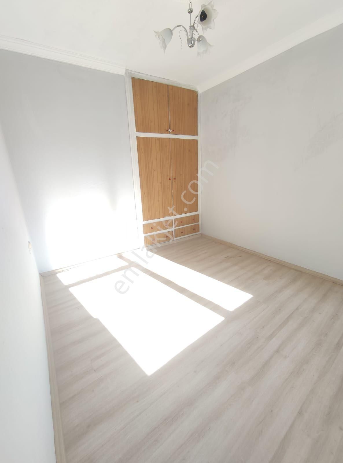 Acill Satılık Çarşı Merkezde 2+1 Ayrı Mutfak 105 M2 Masrafsız Fırsat Daire - Görsel 5