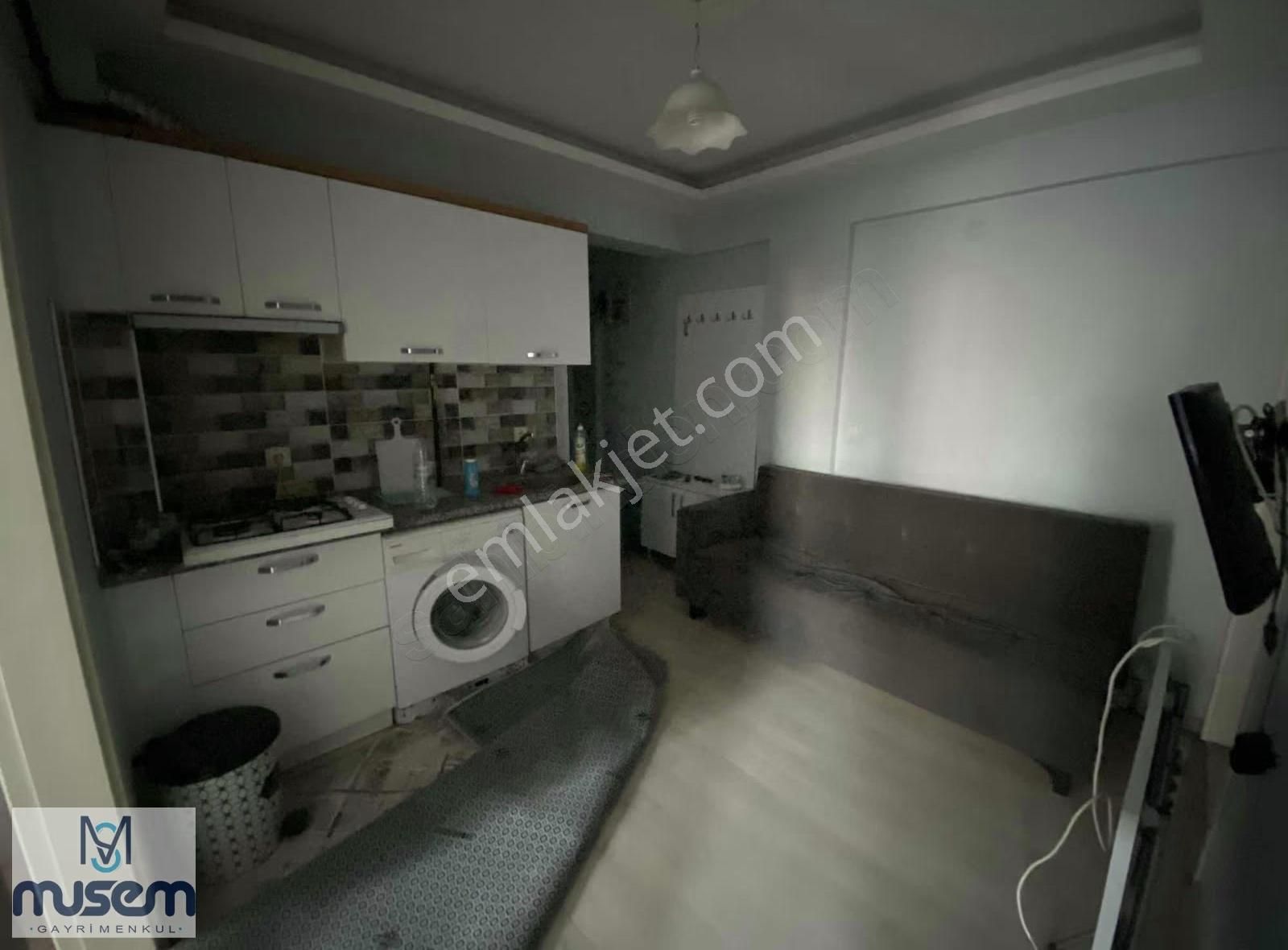 Orta Mahallede 2+0 Satılık Daire - Görsel 3