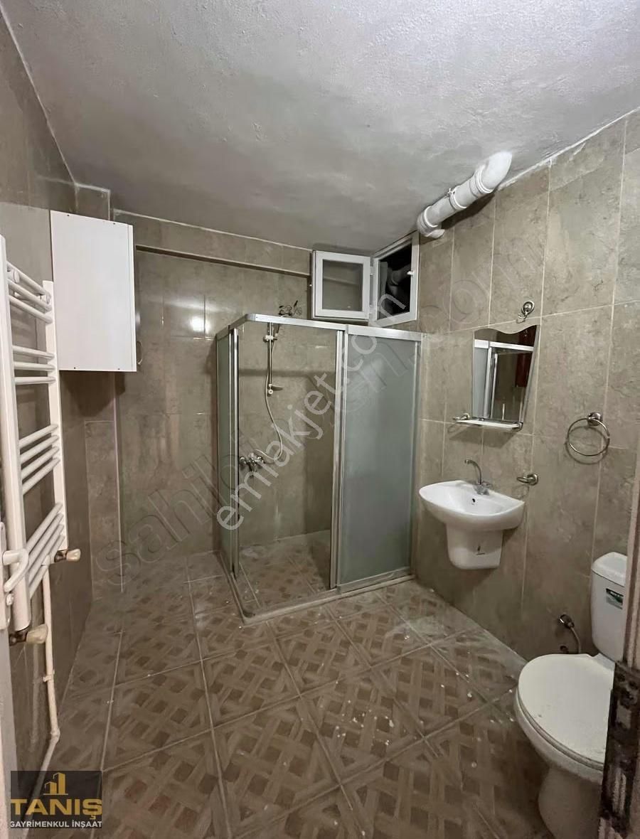 Yüreğir Yenidoğan Mah Kiralık 2+1 Doğalgazlı Ve Geniş Daire - Görsel 4