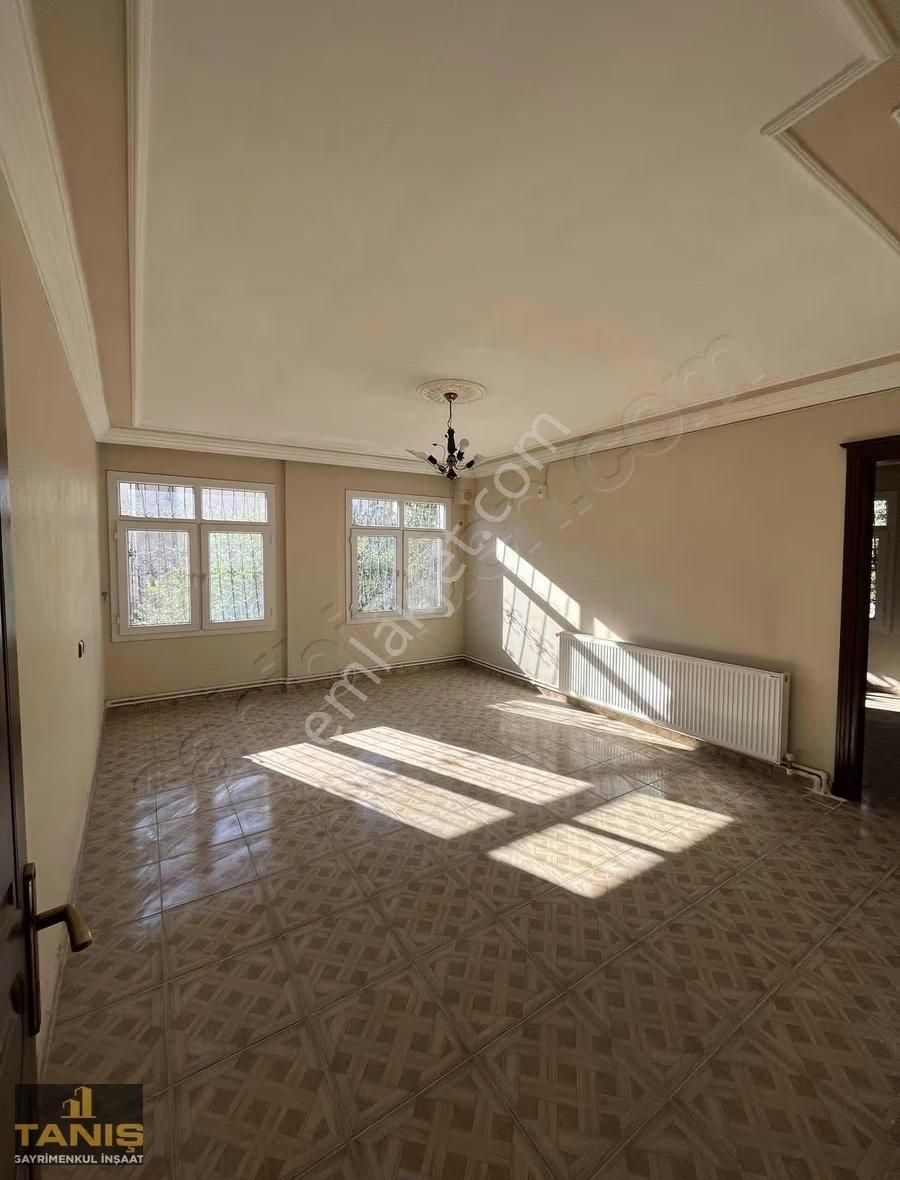 Yüreğir Yenidoğan Mah Kiralık 2+1 Doğalgazlı Ve Geniş Daire - Görsel 5