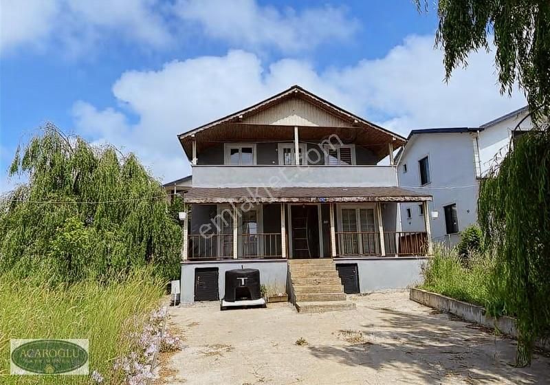 Kocaeli Kandıra Çamkonakta 681 M² Arsa İçinde Eşyalı Dublex Ev