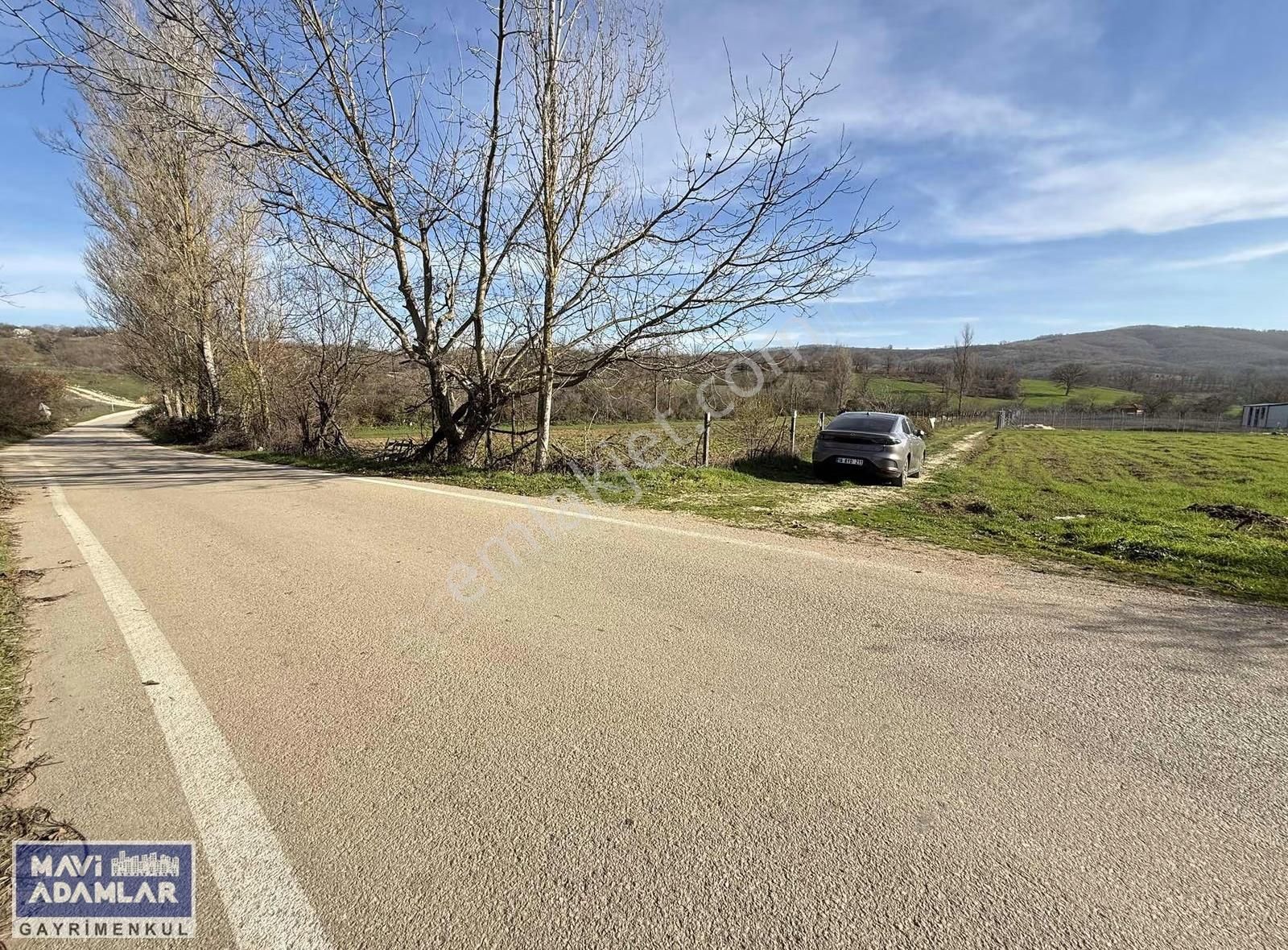 Nilüfer Korubaşı 329 M2 Resmi Yola Cephe Tarla