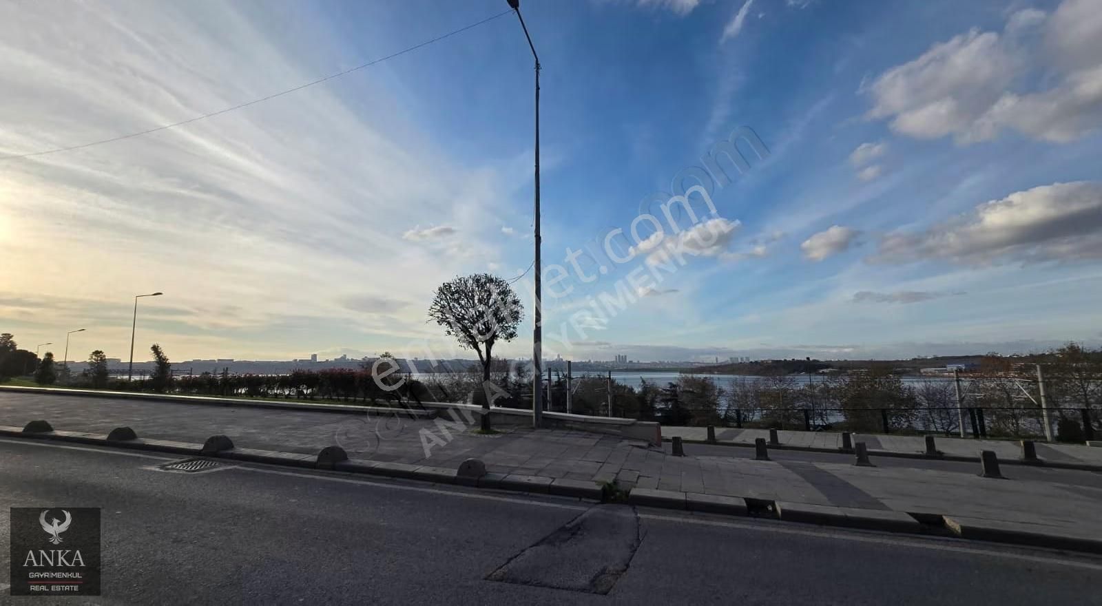 Küçükçekmece Göl Manzaralı Mavrova Sitesinde Satılık 4+1 Dubleks - Görsel 23