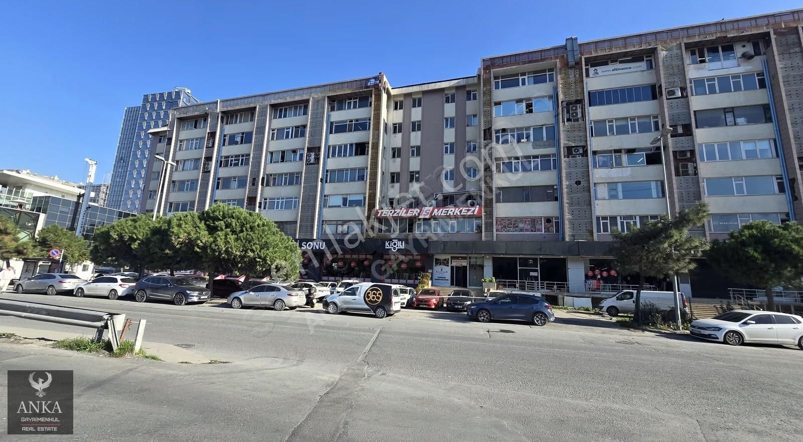 Terziler İş Merkezi Kuyumcukent Yanı Tadilatlı 2. Kat İşyeri
