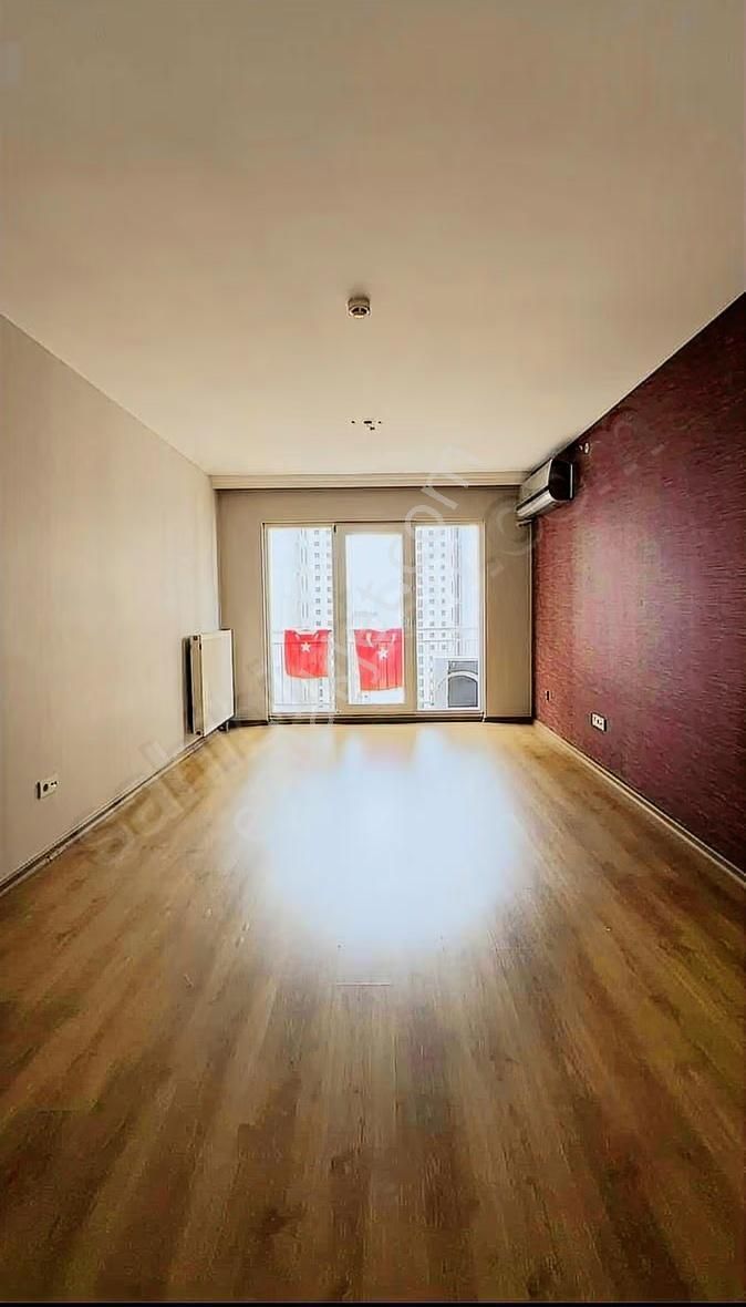 İnovia 3 Sitesinde Satılık 3+1 Masrafsız Daire