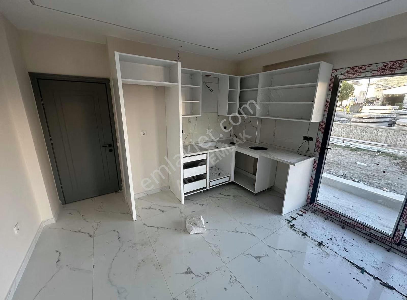 Aras'dan Çamköy Merkezde Geniş 1+1 Daire - Görsel 19