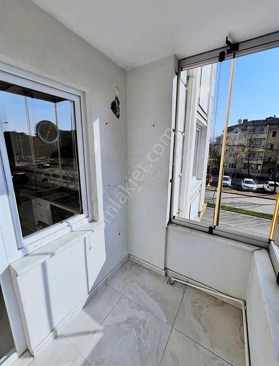 Emlaccar Dan Harika Konumda Ferah 3+1 Daire - Görsel 3