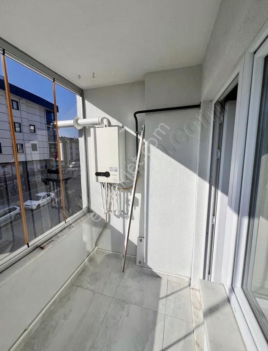 Emlaccar Dan Harika Konumda Ferah 3+1 Daire - Görsel 20