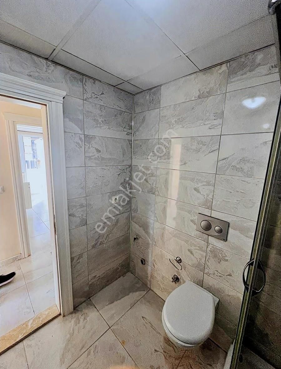 Emlaccar Dan Harika Konumda Ferah 3+1 Daire - Görsel 31