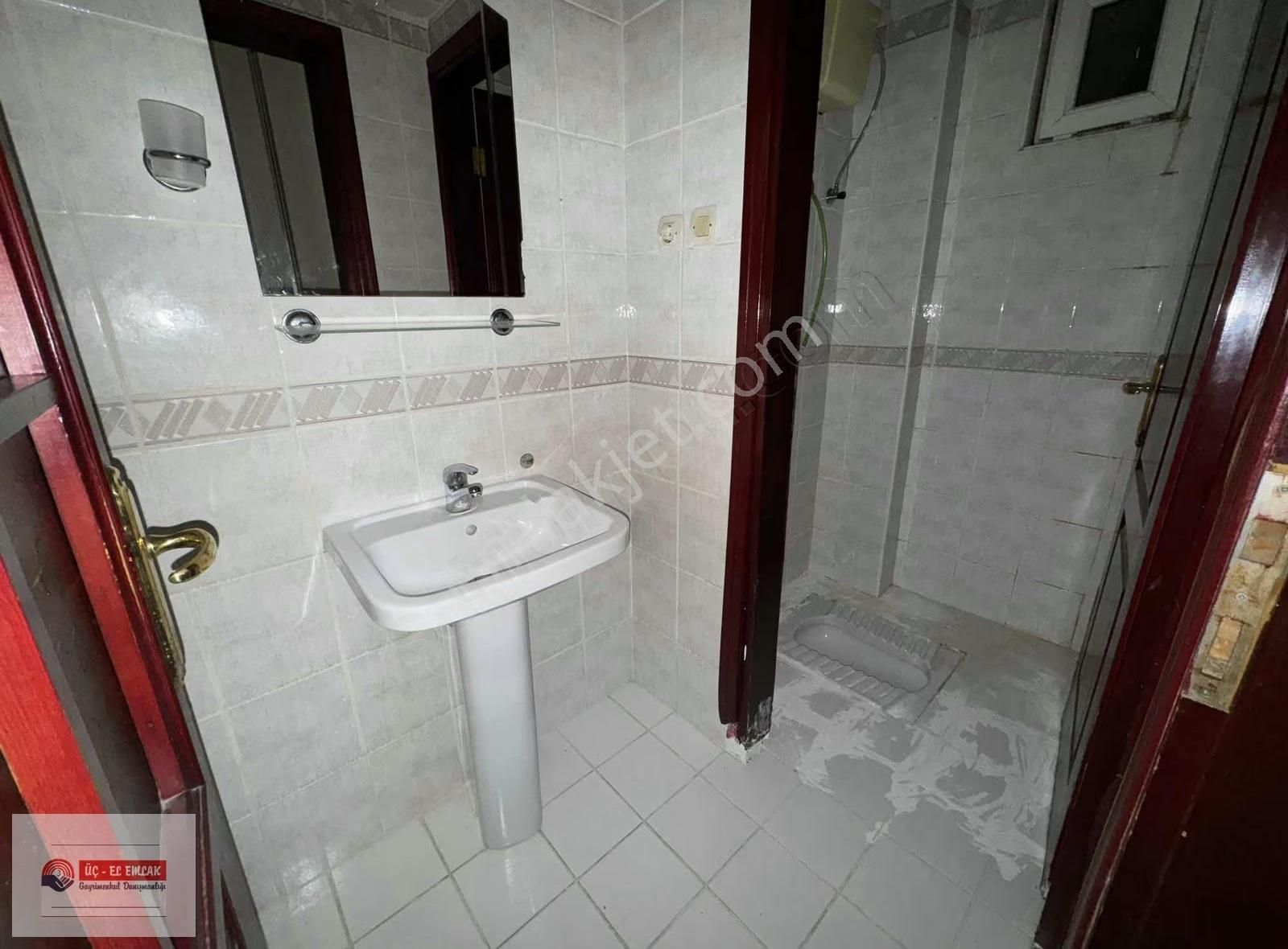 Karaağaç Bulvarı Yakını Çarşı Merkezde 170 M2 3+1 Daire - Görsel 4