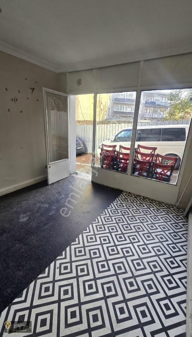 Feyz Ev'den Alibeyköy Merkezde Duz Ayak Kiralik Dükkan/depo