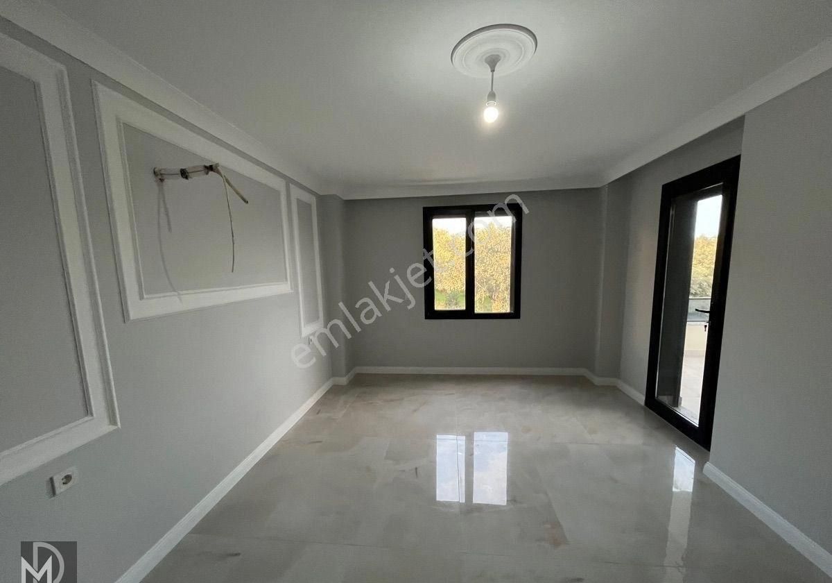 Altınoluk Narlı Sahilinde Muhteşem 4+1 Ayrı Mutfak Trıplex Villa - Görsel 35