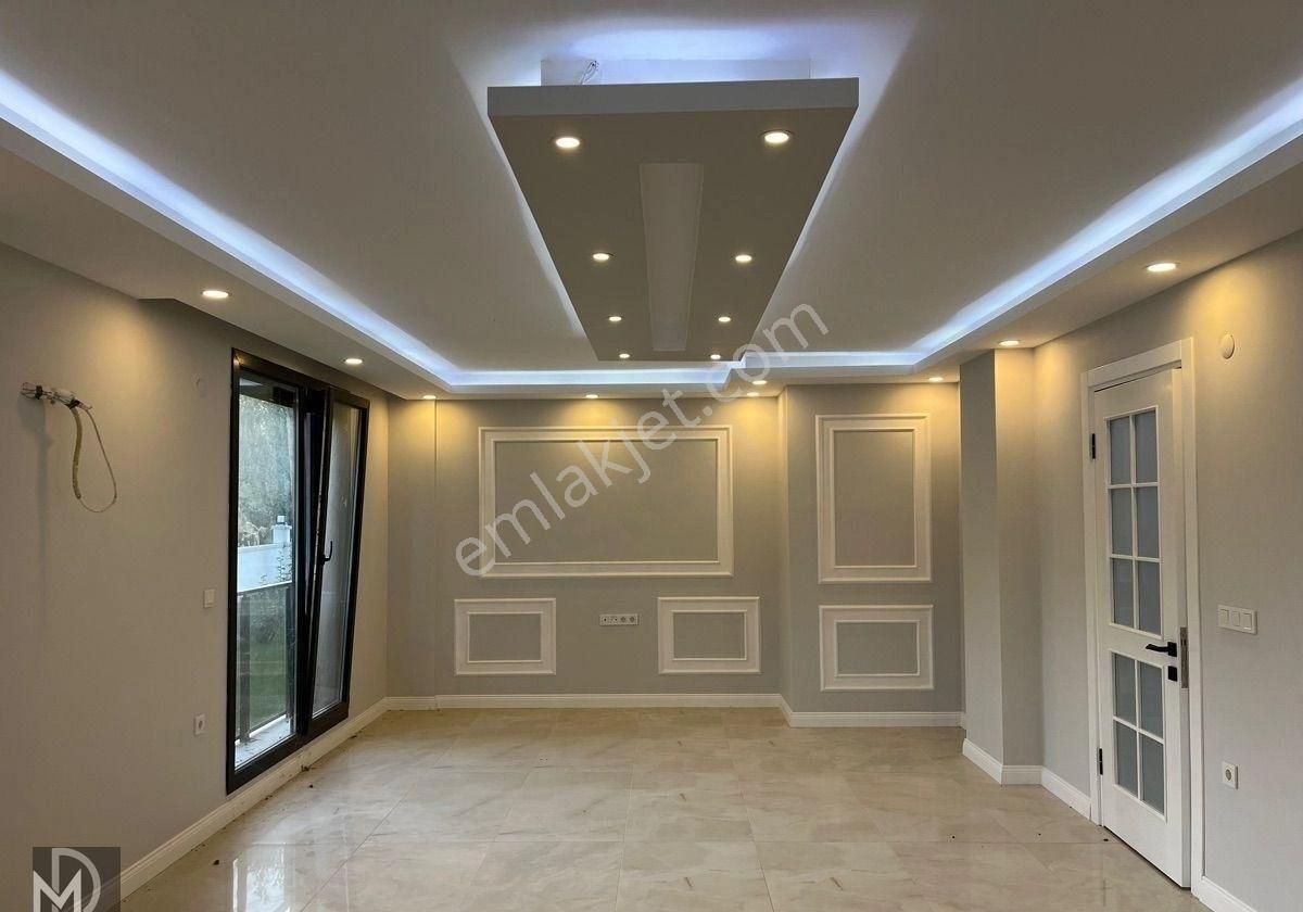 Altınoluk Narlı Sahilinde Muhteşem 4+1 Ayrı Mutfak Trıplex Villa - Görsel 24