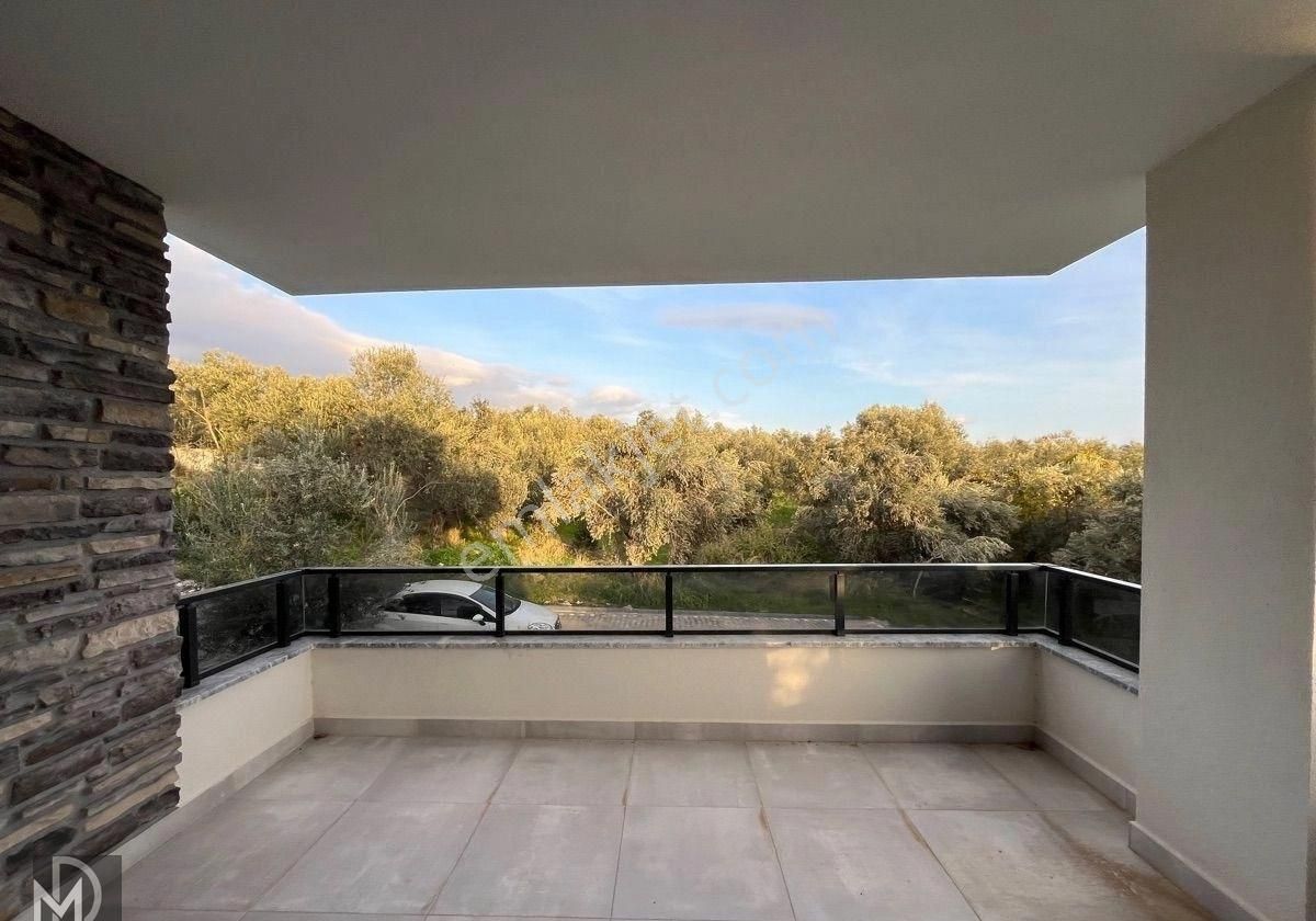 Altınoluk Narlı Sahilinde Muhteşem 4+1 Ayrı Mutfak Trıplex Villa - Görsel 19