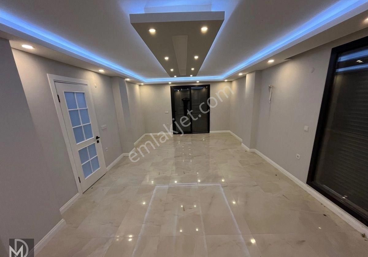 Altınoluk Narlı Sahilinde Muhteşem 4+1 Ayrı Mutfak Trıplex Villa - Görsel 8