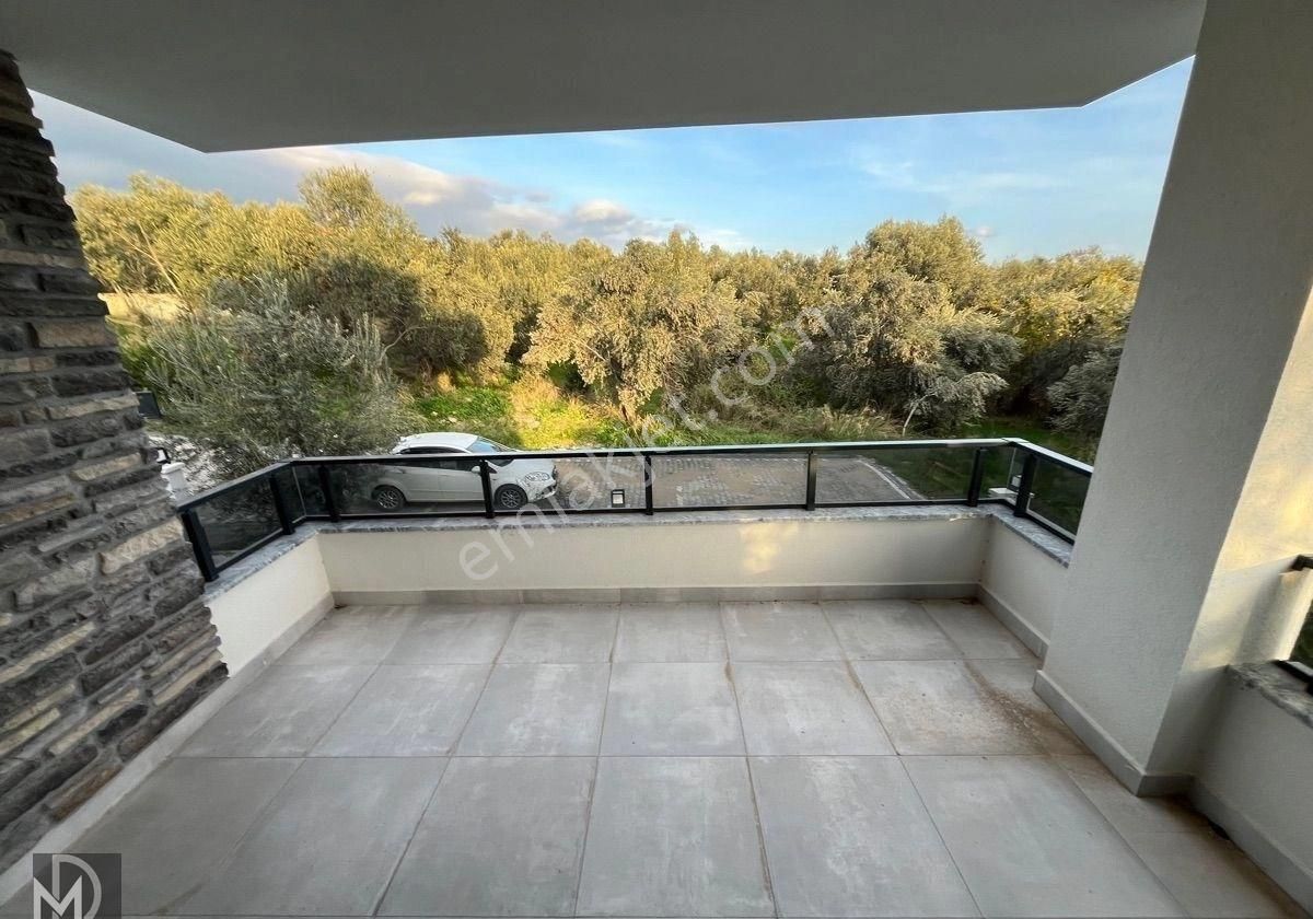 Altınoluk Narlı Sahilinde Muhteşem 4+1 Ayrı Mutfak Trıplex Villa - Görsel 31