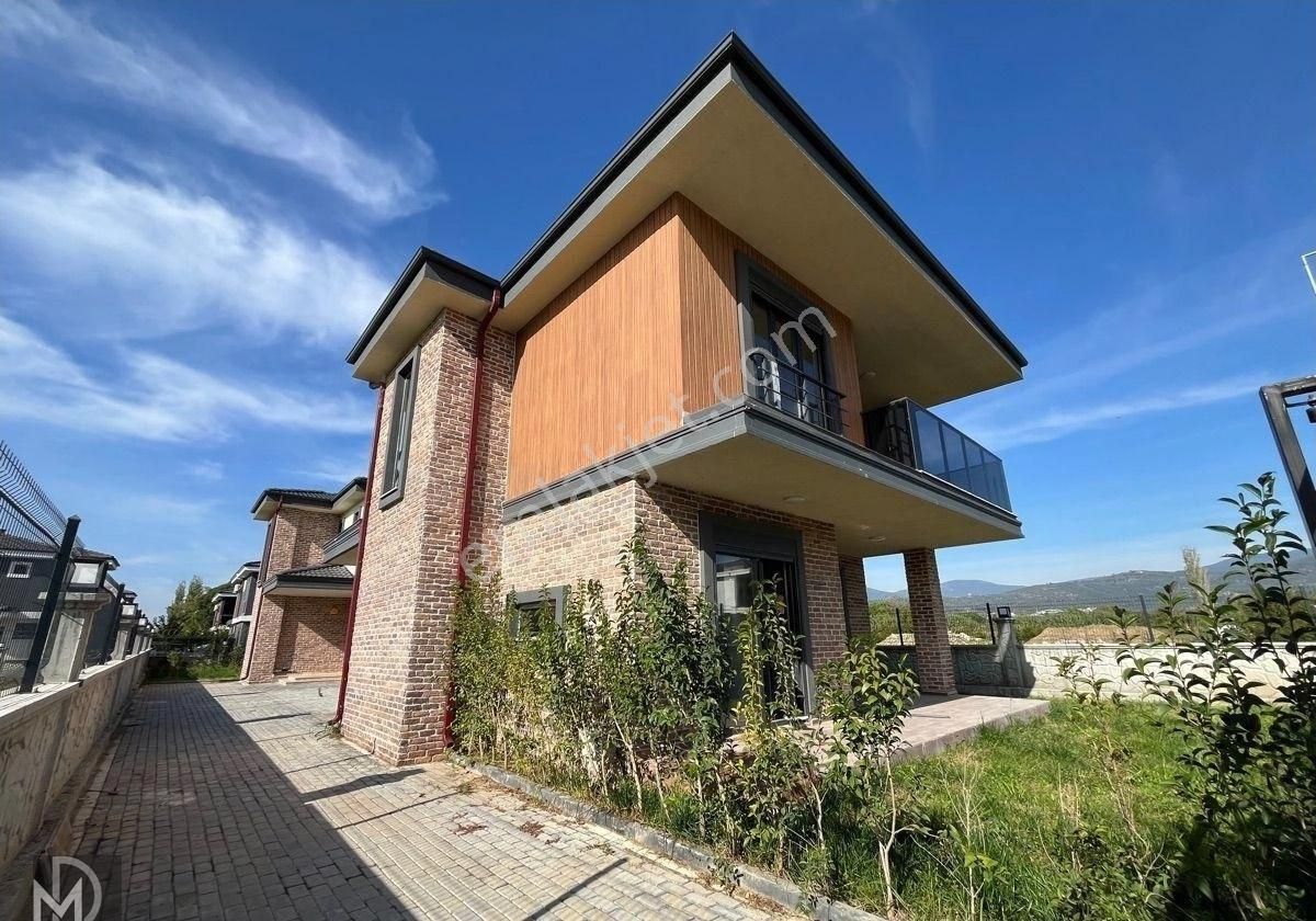 Edremit Hamidiyede Müstakil 3+1 Ayrı Mutfak Dublex Villa - Görsel 11