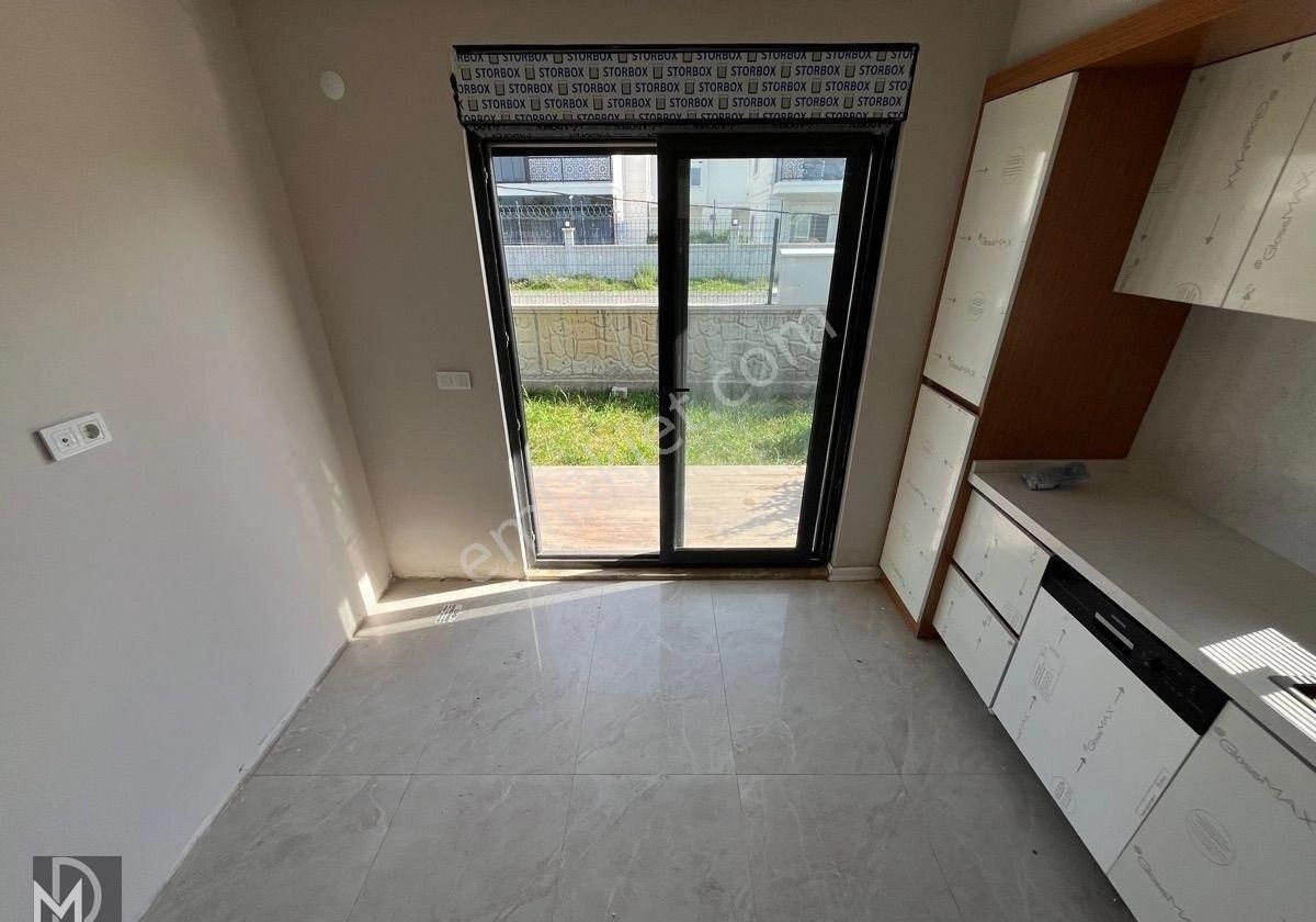 Edremit Hamidiyede Müstakil 3+1 Ayrı Mutfak Dublex Villa - Görsel 15