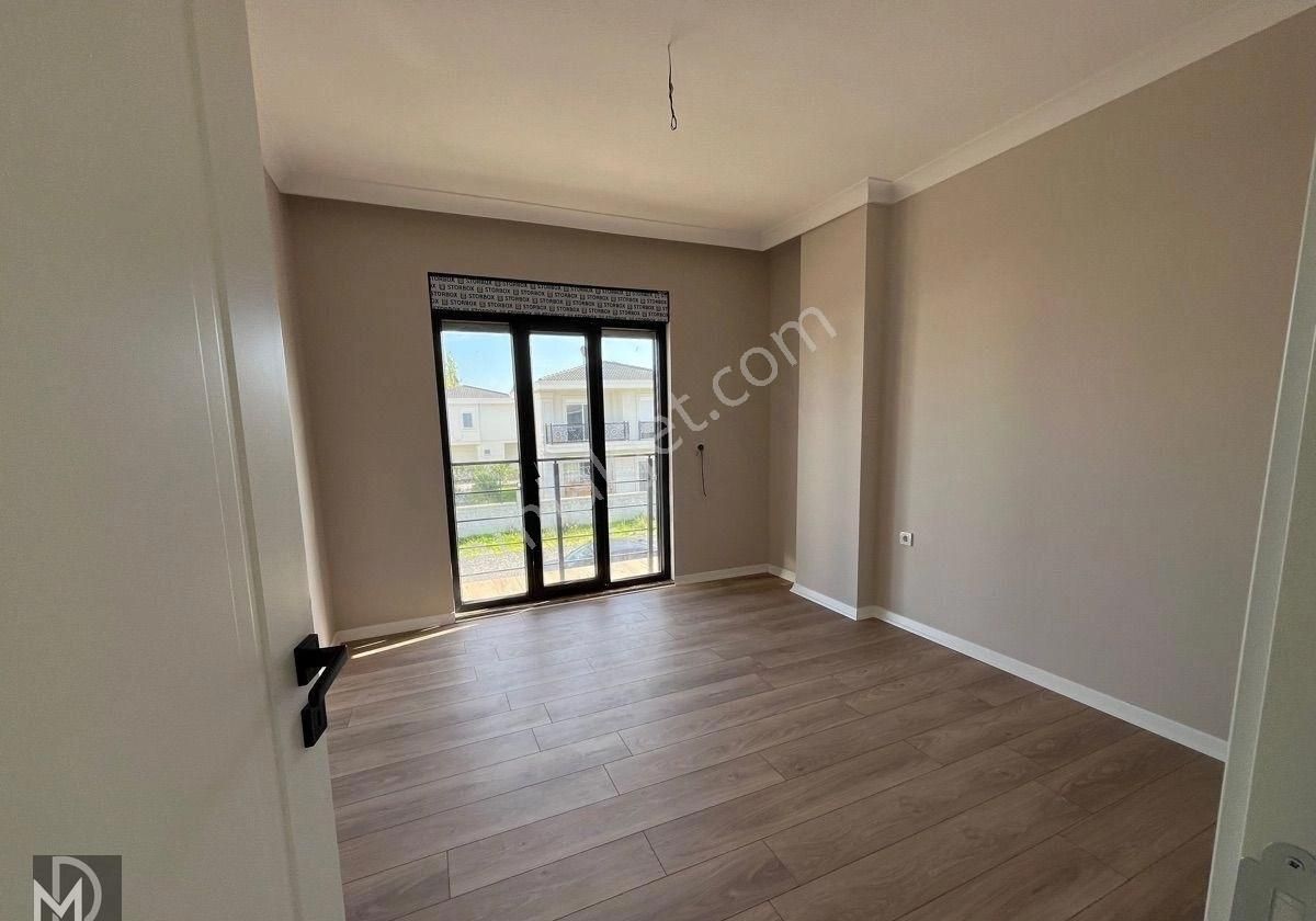 Edremit Hamidiyede Müstakil 3+1 Ayrı Mutfak Dublex Villa - Görsel 6