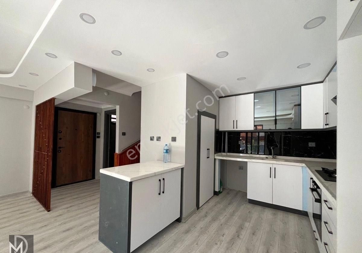 Altınolukta Denize 300 Metre Mesafede 4+1 Trıplex Villa - Görsel 25