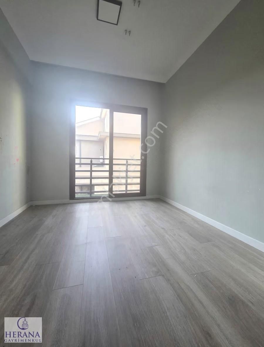 Plaja Yürüme Mesafesinde Müstakil Bahçeli 3+1 İkiz Villa - Görsel 22