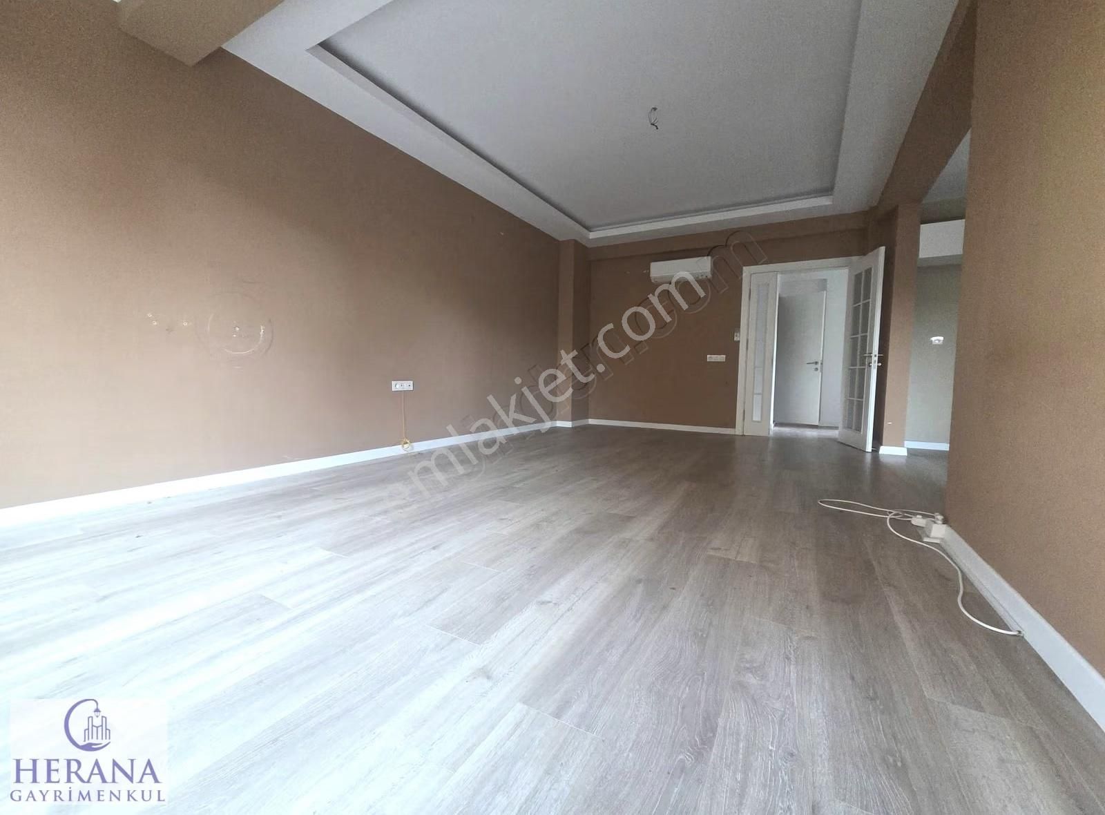 Plaja Yürüme Mesafesinde Müstakil Bahçeli 3+1 İkiz Villa - Görsel 4