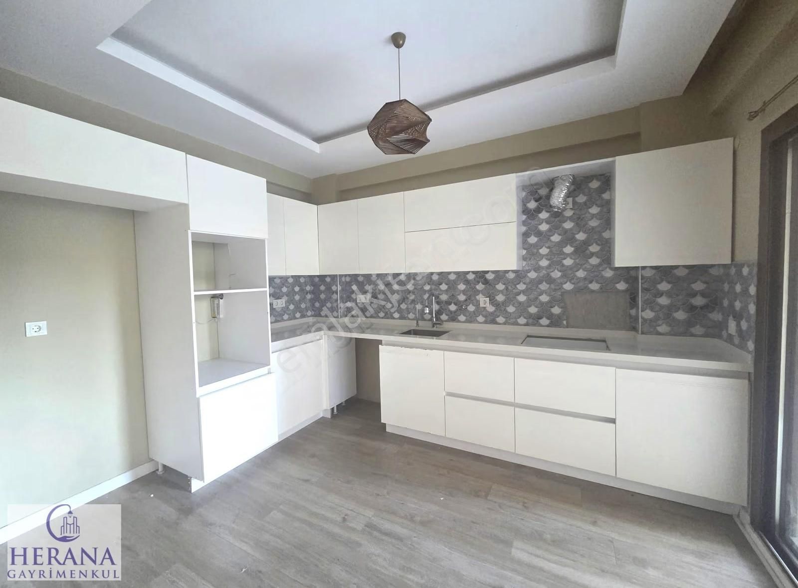 Plaja Yürüme Mesafesinde Müstakil Bahçeli 3+1 İkiz Villa - Görsel 14