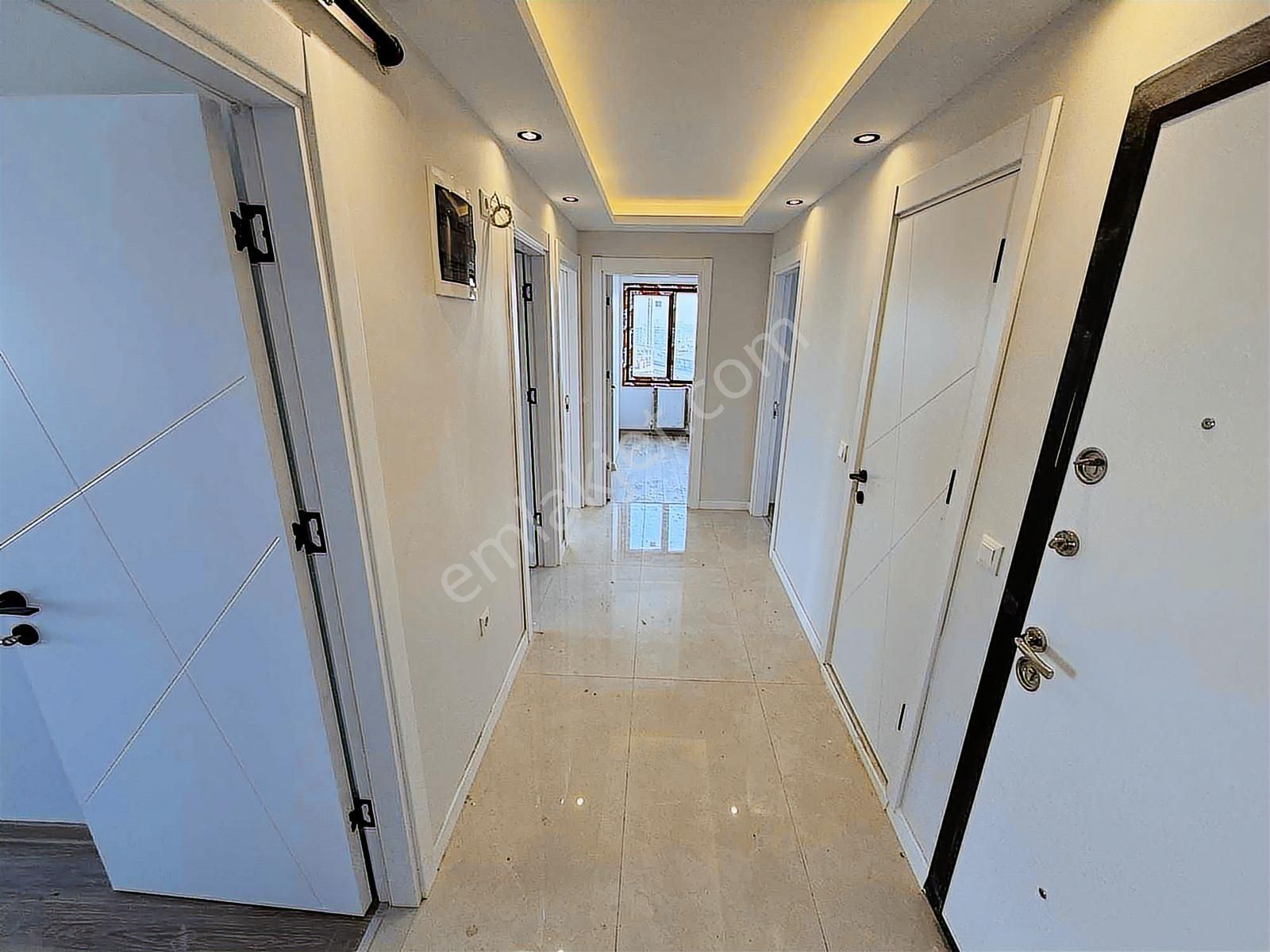 Mahmutbey - Güneşli / Yıllık Kira Peşin 3+1 101 M² / Revan Park - Görsel 32