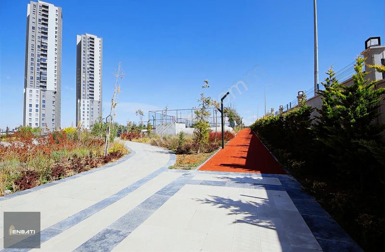 Kent İncek'te Göl Ve Peyzaj Manzaralı 5+1 15.kat Kiralık Daire