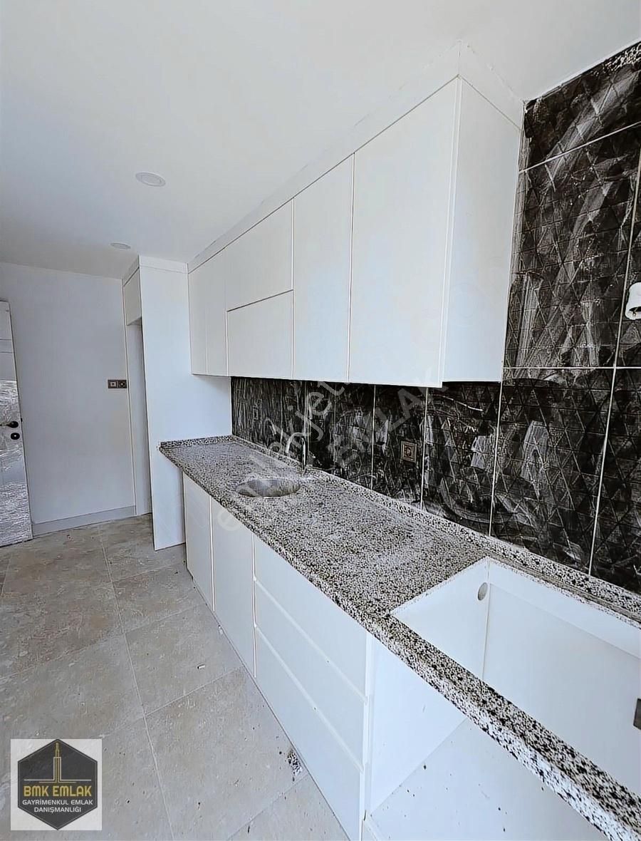 Bmk Emlaktan Antalya Kumluca Hal Yolu Üzeri Kiralık Ofis-büro - Görsel 12