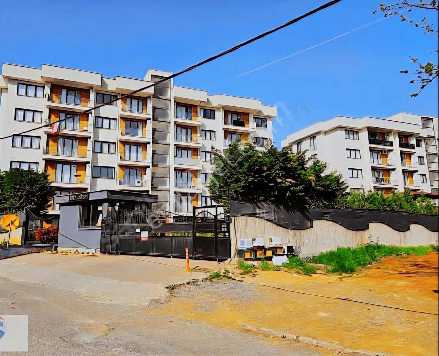 Refleks Sitesinde 2+1 Ara Kat