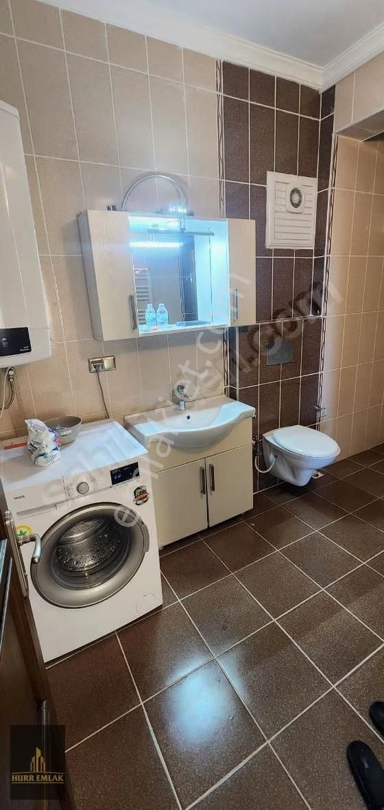 Yomra Safir Sitesinde Deniz Manzaralı Eşyalı Satılık Daire