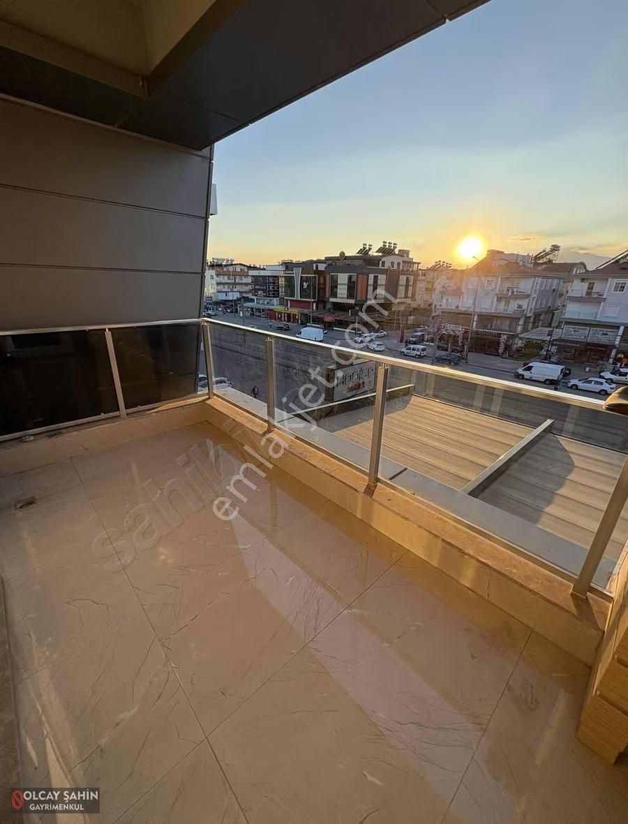 Gazi Mh. Tramvaya Cephe 2+1 Ayrı Mutfak Açık Otoparklı Ofis - Görsel 8