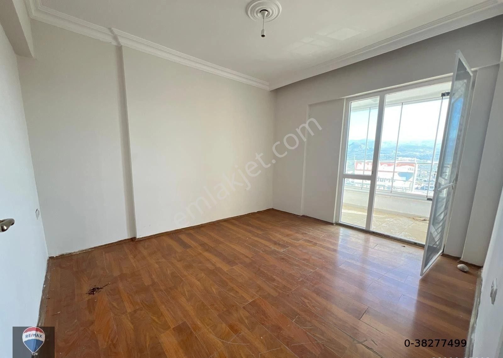 Kuşadası Değirmenderede Avm Bölgesinde 2+1 Satılık Daire - Görsel 5