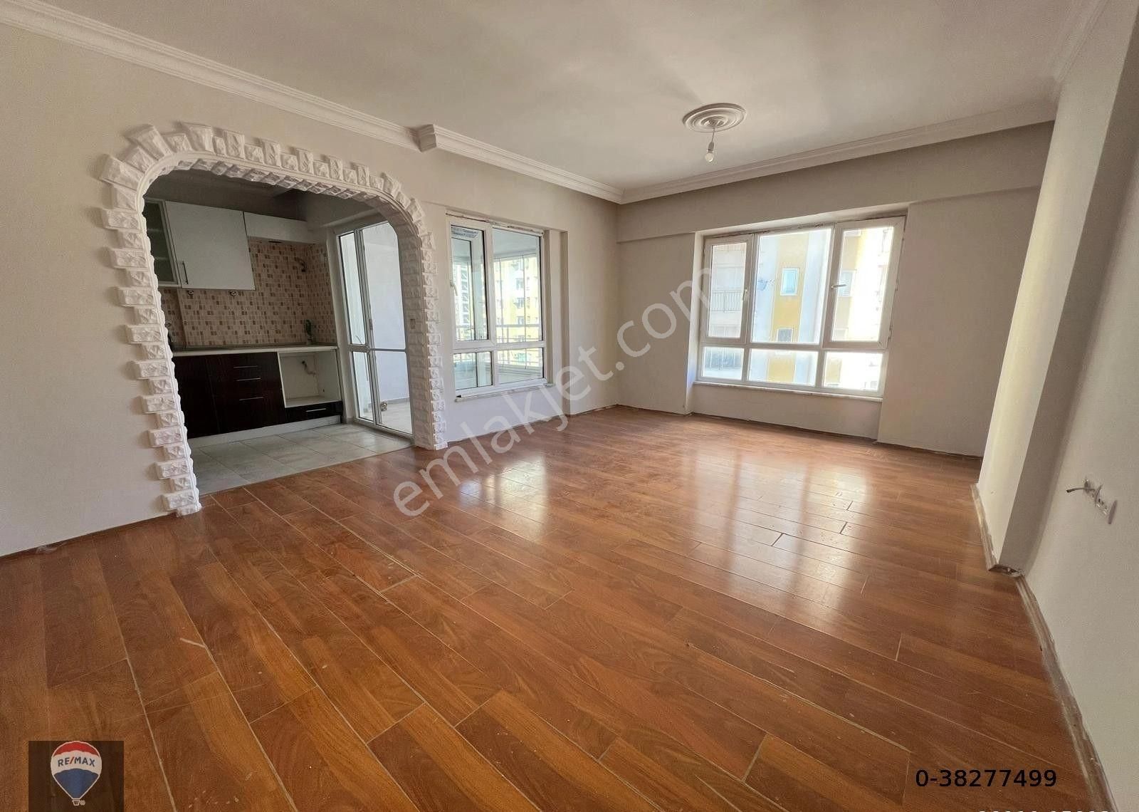 Kuşadası Değirmenderede Avm Bölgesinde 2+1 Satılık Daire - Görsel 4