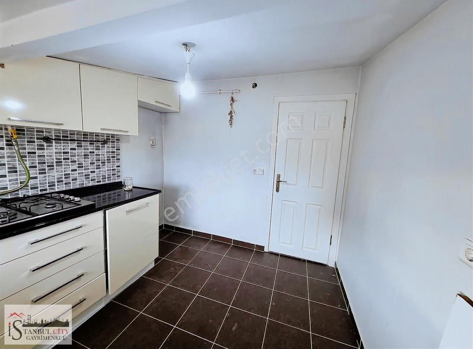 Bağcılar Yavuzselim Mah De Satılık 2+1 Daire - Görsel 7