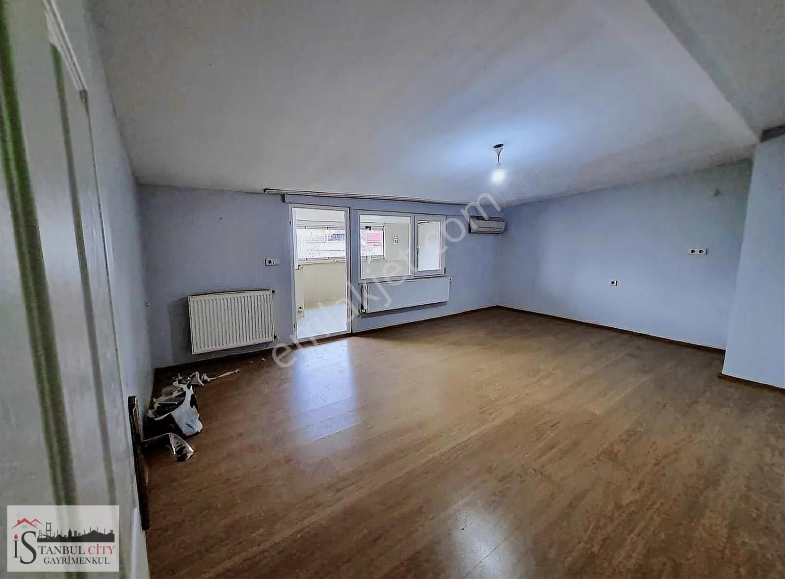 Bağcılar Yavuzselim Mah De Satılık 2+1 Daire