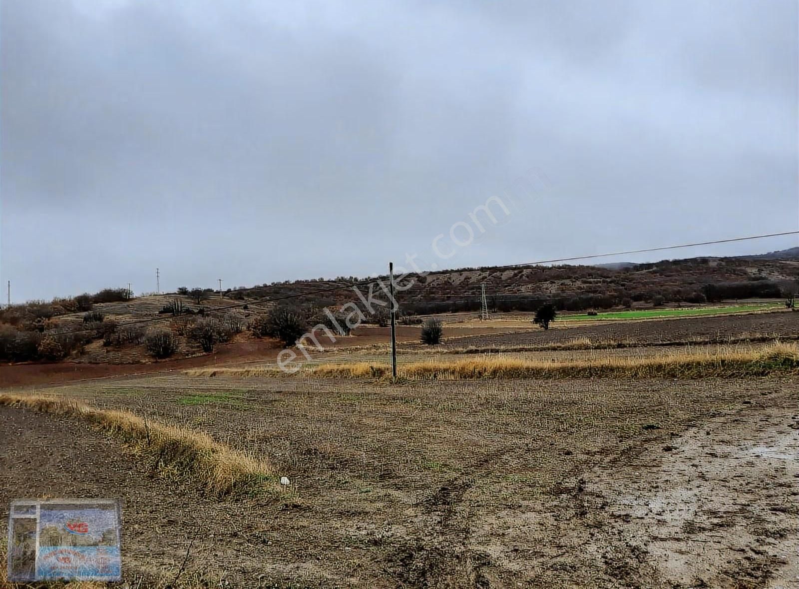 Tokat Artova Evlidere Köyünde Anayola Cephe Tek Tapu Tarla - Görsel 4