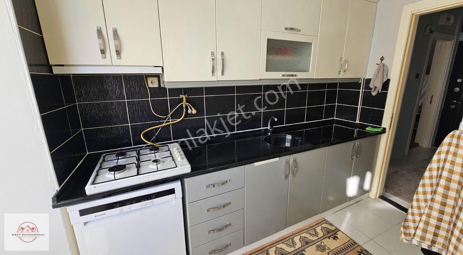 Buca Merkezı Konumda 2+1 Kapalı Mutfak Daıre - Görsel 23