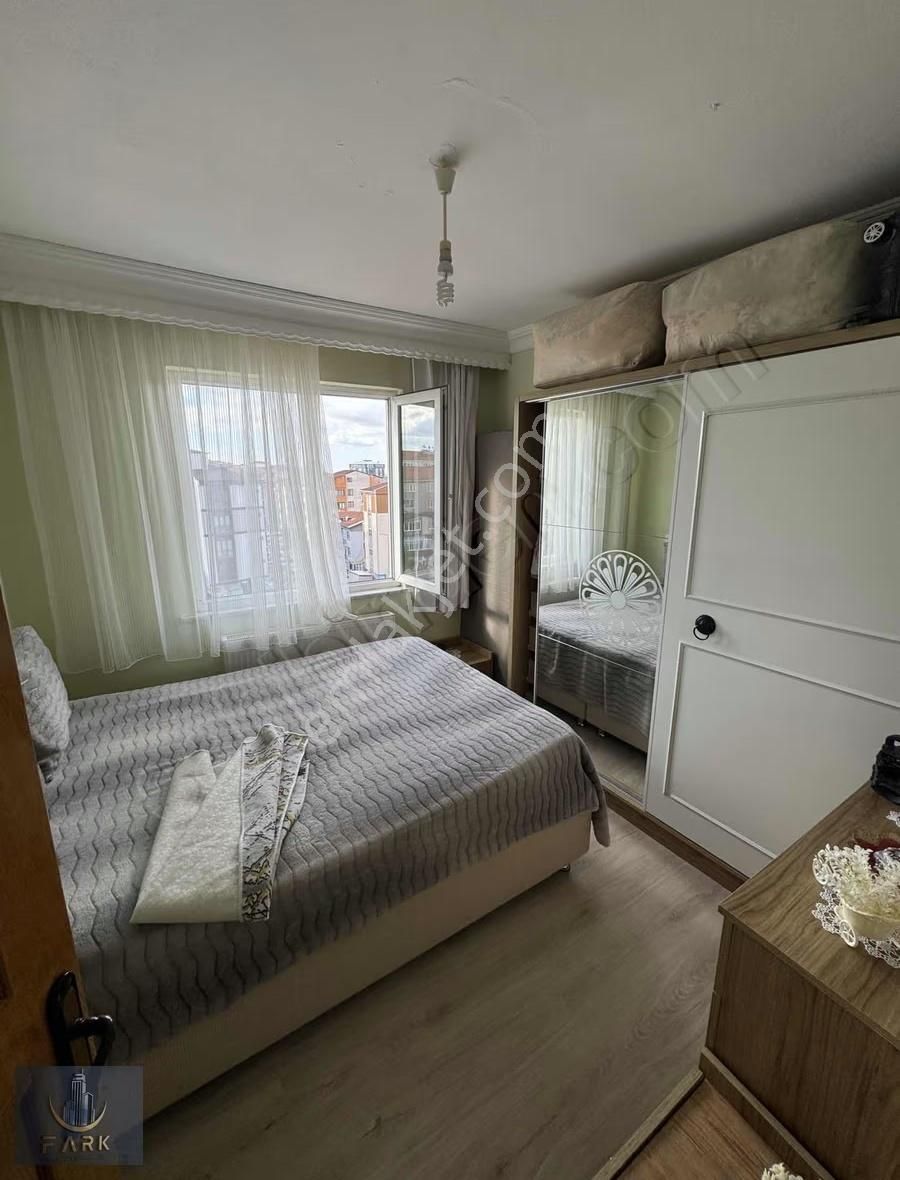 Merkezi Konum Çift Balkon Satılık 2+1 Daire - Görsel 12