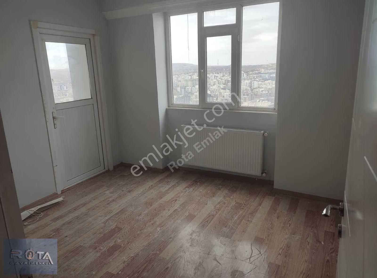 Okullar Bölgesinde 3+1 Kiralık Daire - Görsel 8