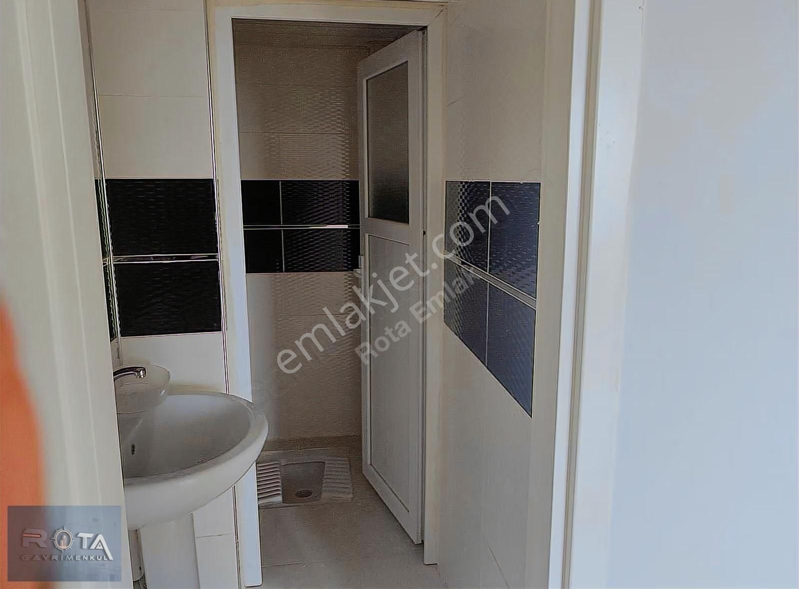 Okullar Bölgesinde 3+1 Kiralık Daire - Görsel 14