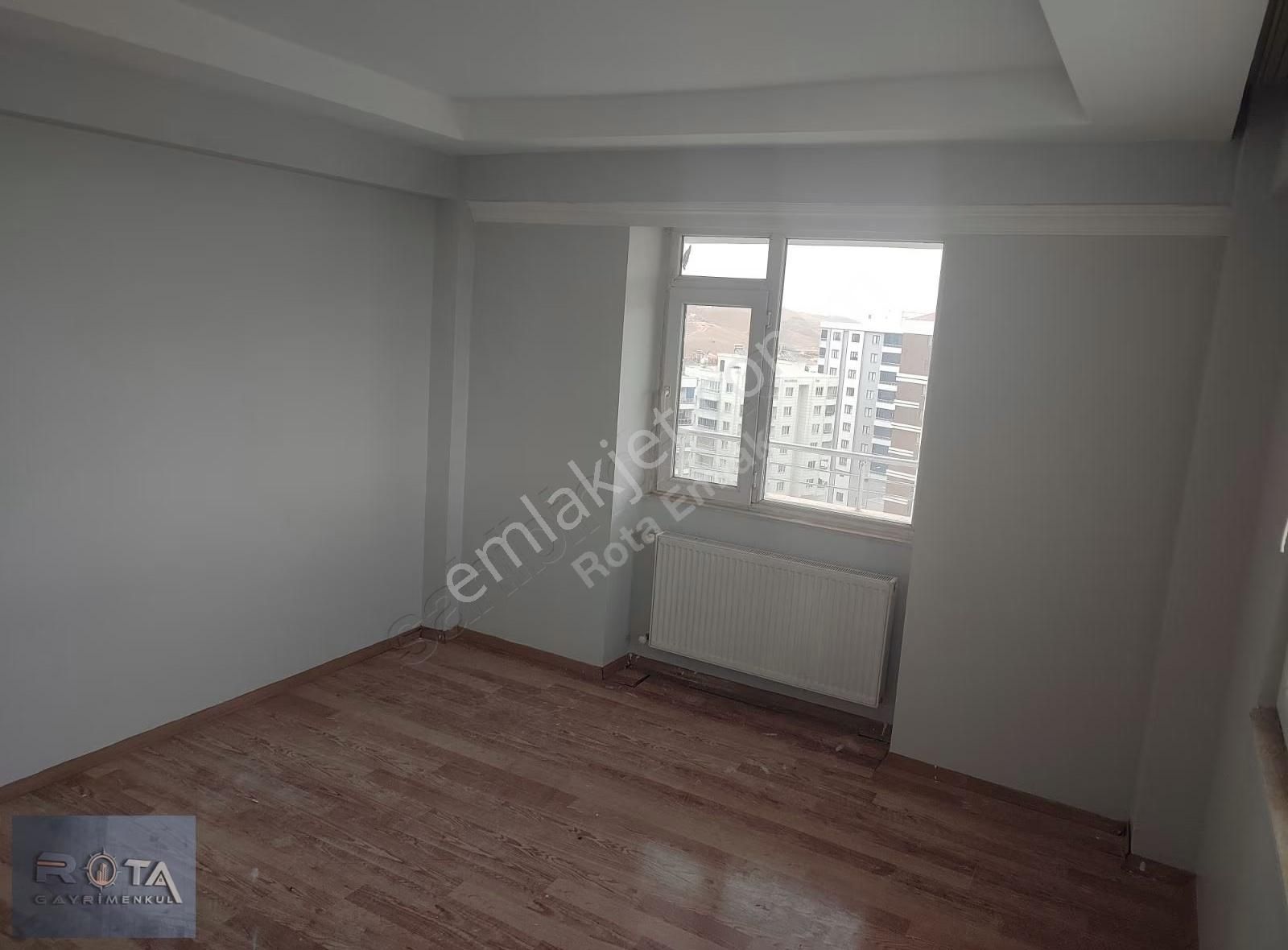 Okullar Bölgesinde 3+1 Kiralık Daire - Görsel 3