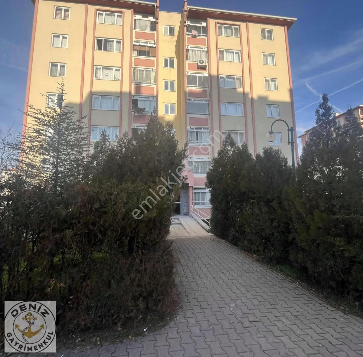 Toki Bloklarında Merkezi Lokasyon Yapılı Satılık Daire - Görsel 28