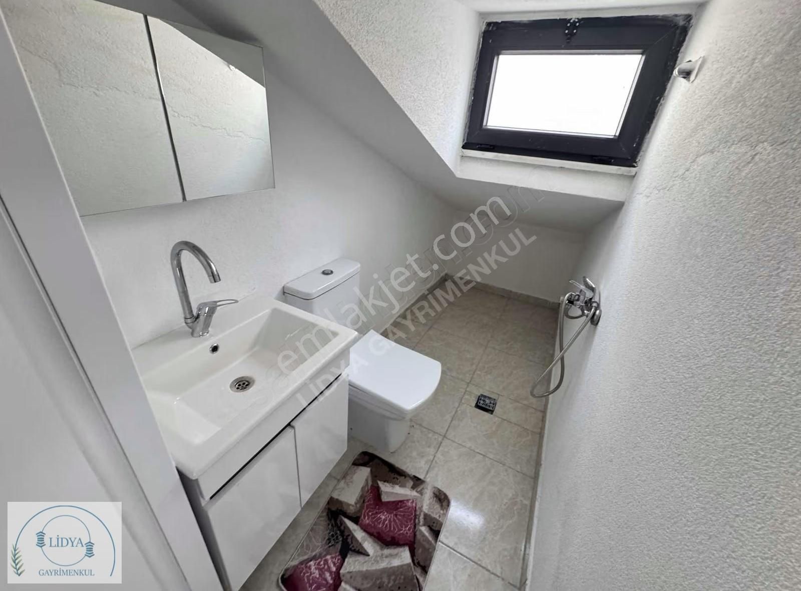 Kayışdağı Mh. Metroya 5 Dk Sıfır Binada Fatura Dahil Geniş 1+0 - Görsel 23