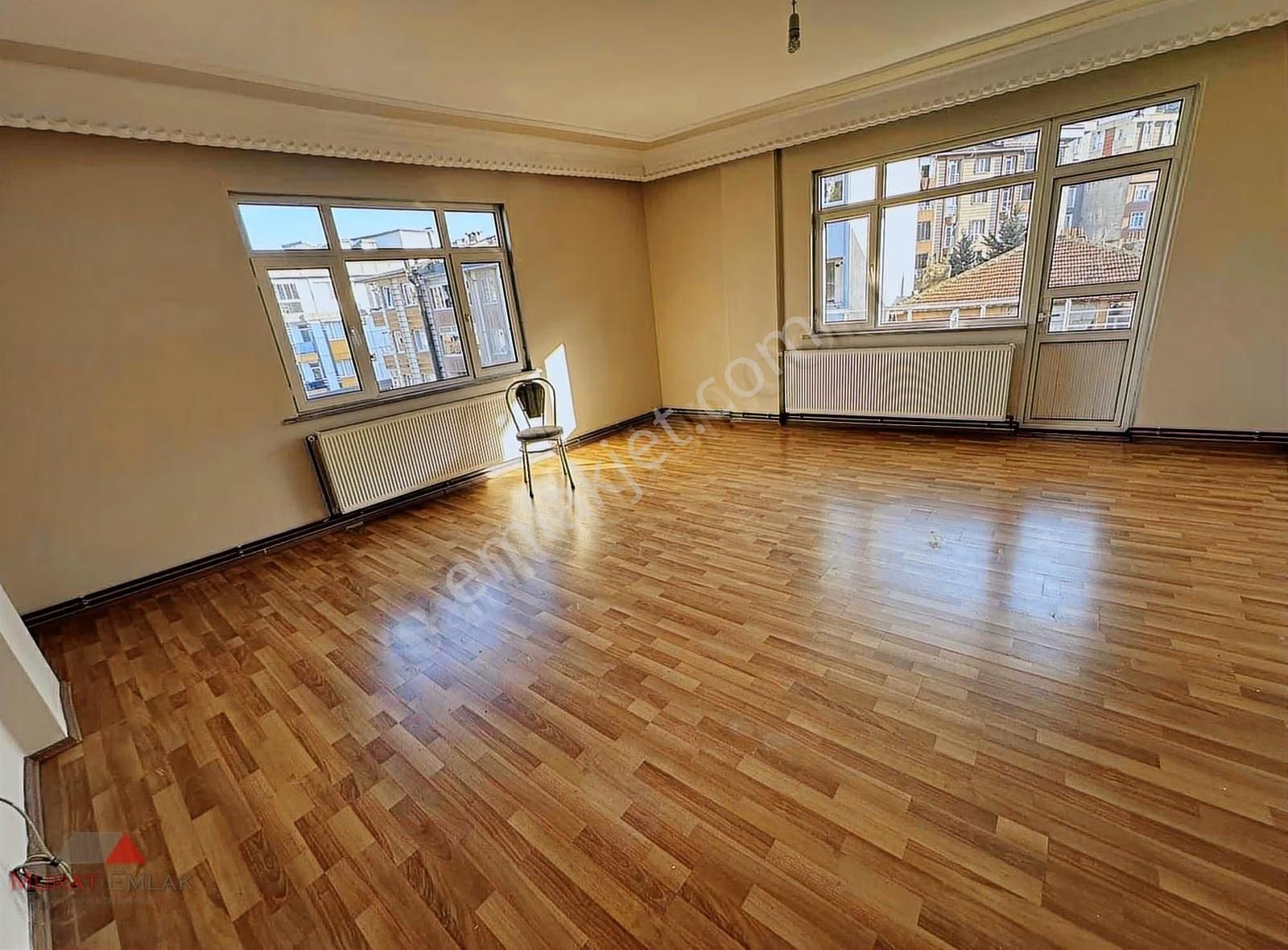Murat Emlak'tan Cadde Üstü 2+1 3.kat Çift Balkonlu Kiralık Daire - Görsel 17