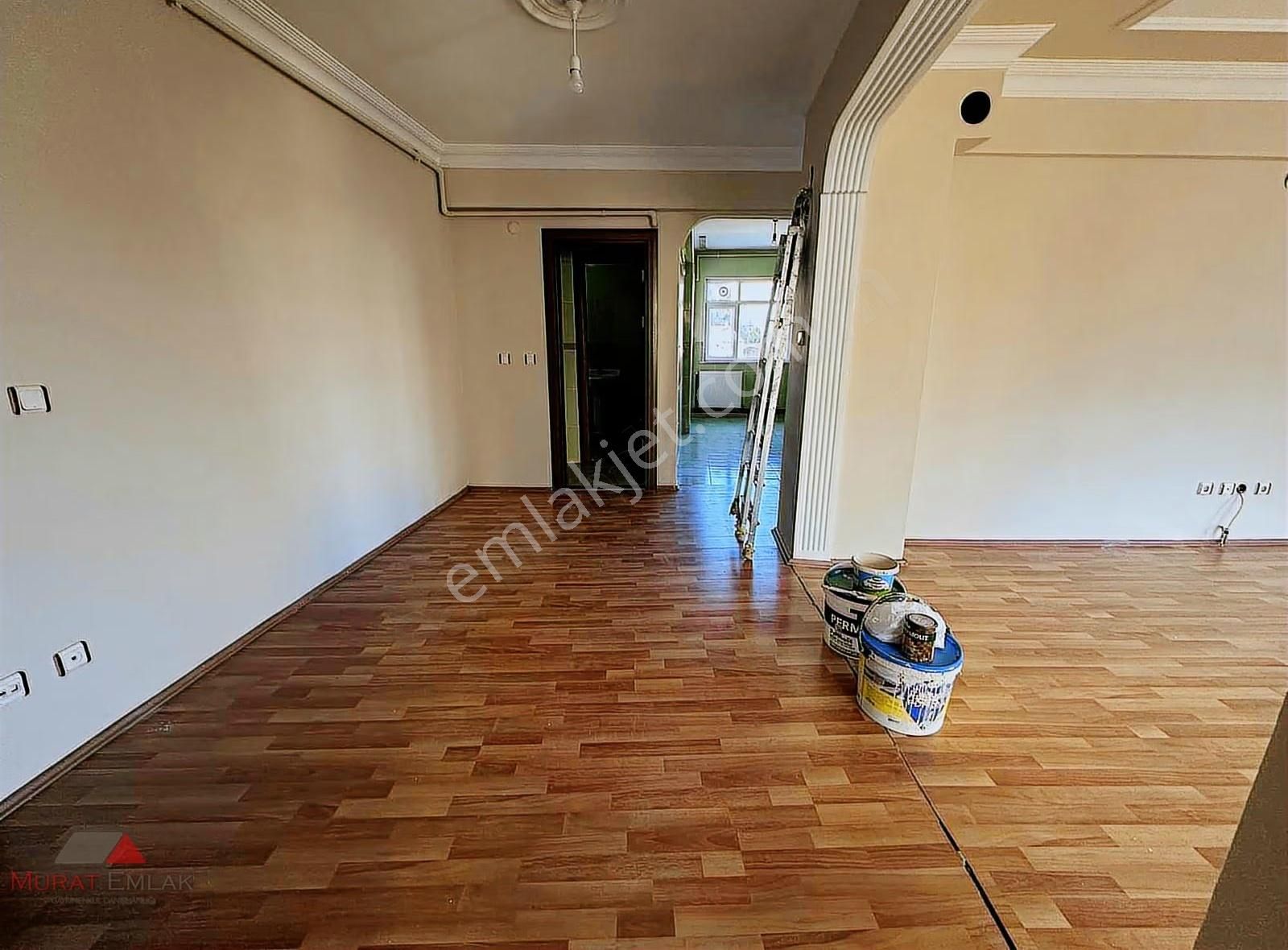 Murat Emlak'tan Cadde Üstü 2+1 3.kat Çift Balkonlu Kiralık Daire - Görsel 14