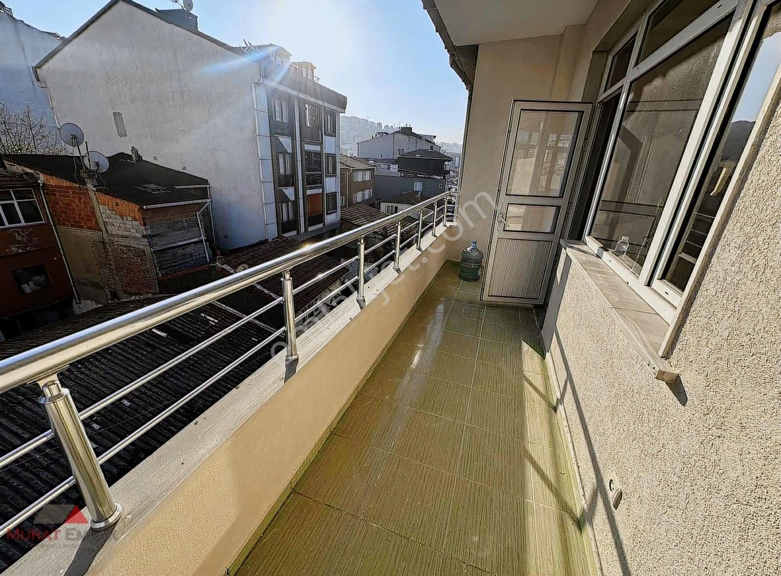 Murat Emlak'tan Cadde Üstü 2+1 3.kat Çift Balkonlu Kiralık Daire - Görsel 2