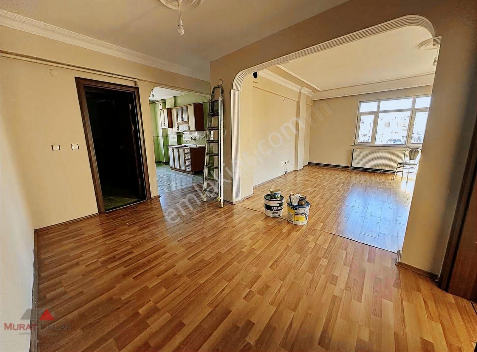 Murat Emlak'tan Cadde Üstü 2+1 3.kat Çift Balkonlu Kiralık Daire - Görsel 22